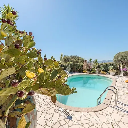 Apartment Garden - Shared Pool&designer Interiors Olbia