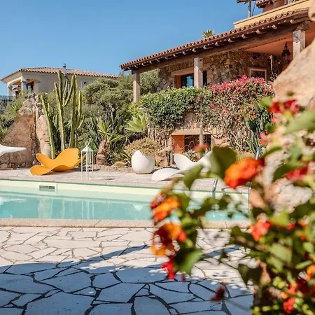 Garden - Shared Pool&designer Interiors Apartment Olbia