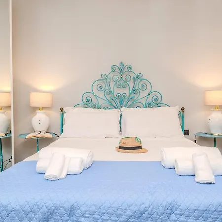 Garden - Shared Pool&designer Interiors Olbia