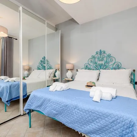 Garden - Shared Pool&designer Interiors Apartment Olbia